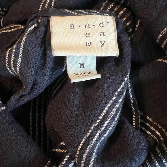 A New Day Striped Linen Top, M - Picture 3 of 5